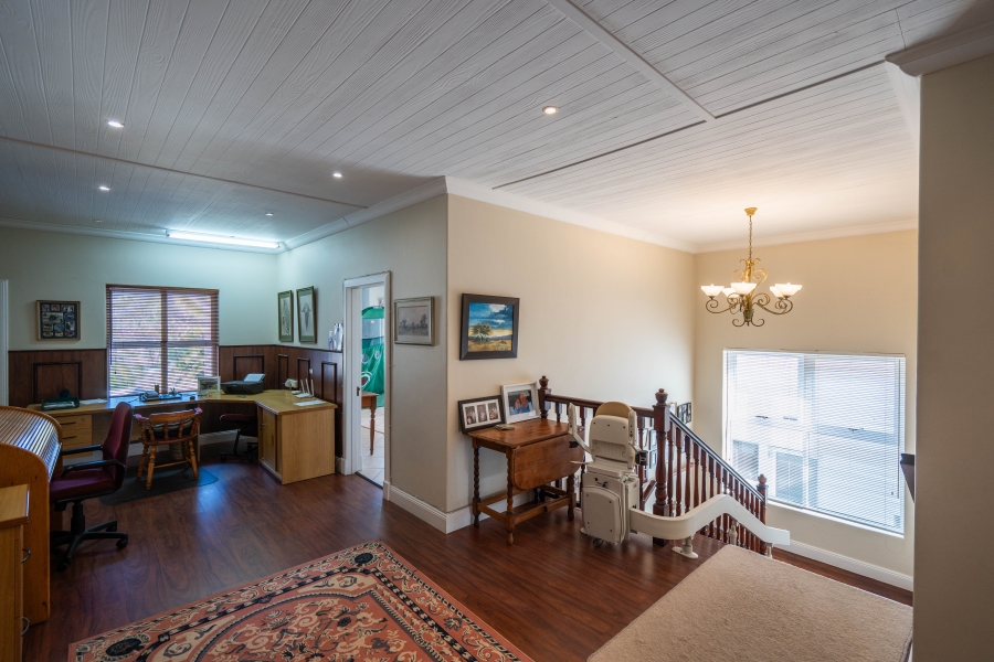 5 Bedroom Property for Sale in Royal Alfred Marina Eastern Cape